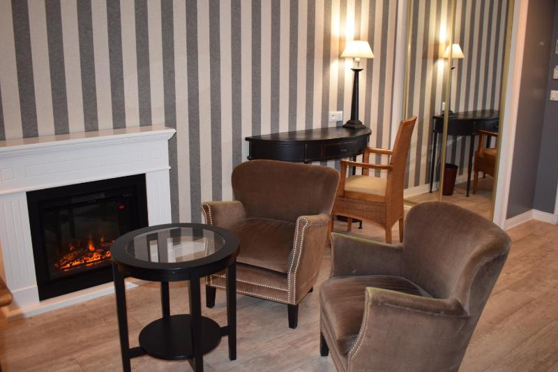 Le Trophée Boutique Hôtel Spa- La Loggia Appart'hôtel - image 28
