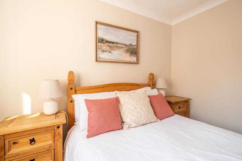 3 St Johns Court - Aldeburgh Coastal Cottages - image 2