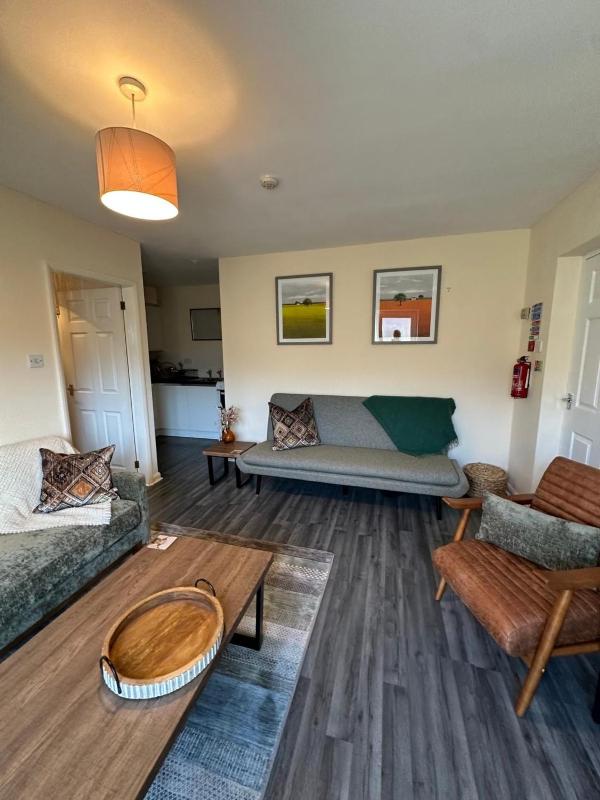 Two-Bedroom House image 2