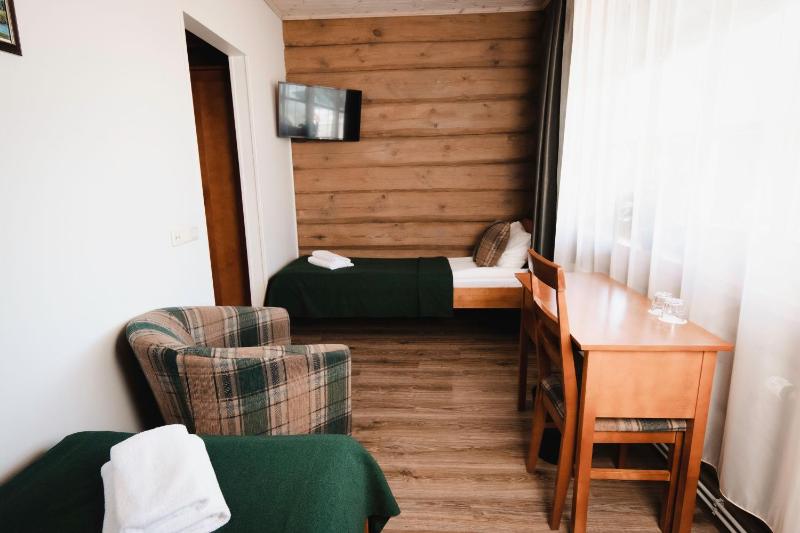 Standard Twin Room image 1