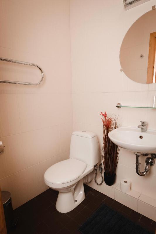 Standard Double Room image 4
