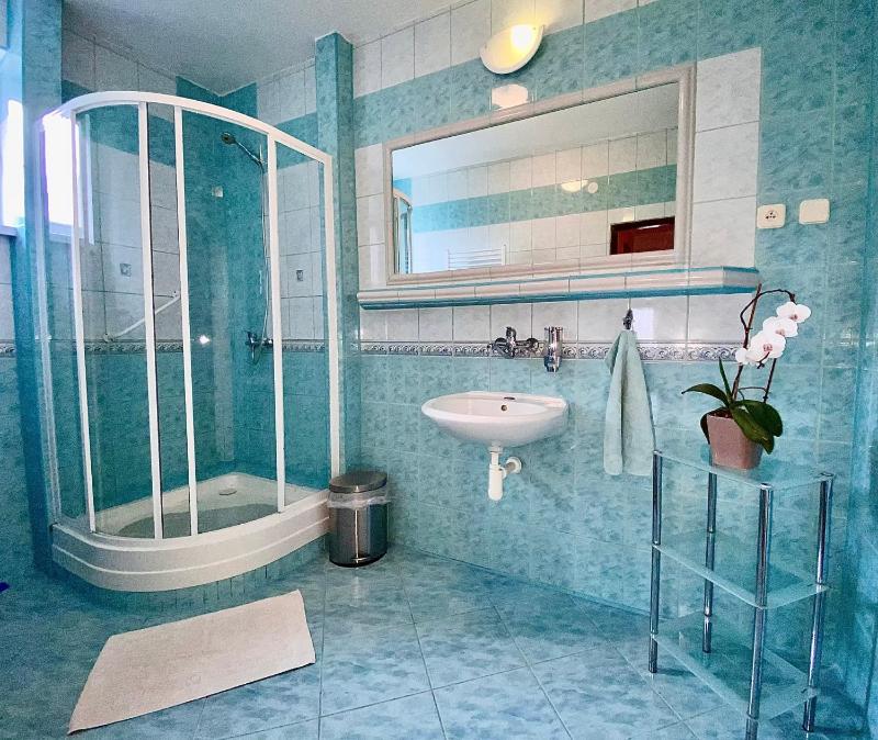 Two-Bedroom Apartment with Balcony image 3