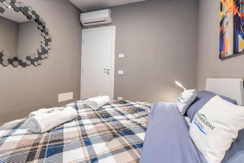 Villetta Dolci Luxury Home - A2 - image 26