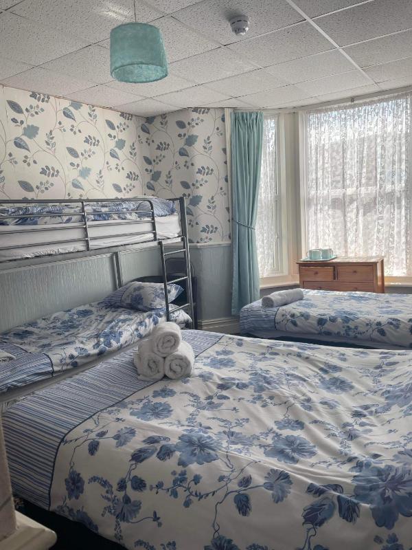 Roselea Hotel - St Chads - image 9
