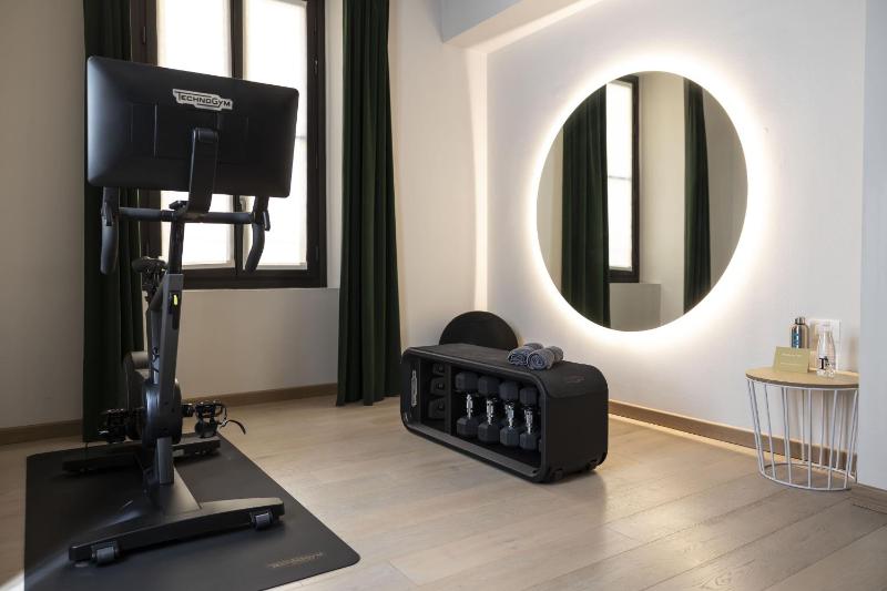 Fitness Deluxe Suite image 4