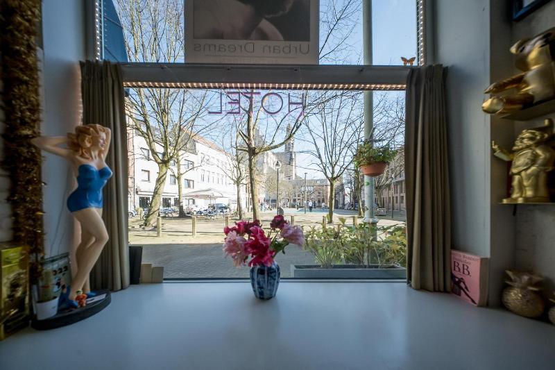 Hotel Urban Dreams - image 6