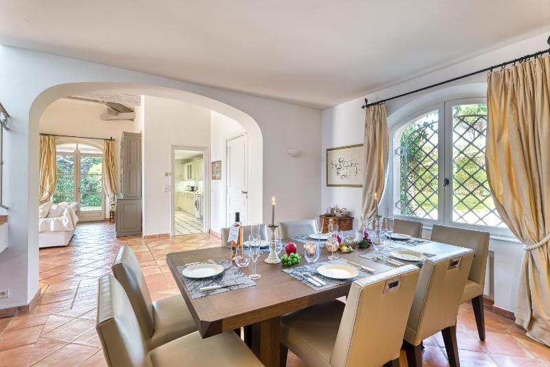 Villa Tortue - Private Pool & Sea View - Happy Rentals - image 9