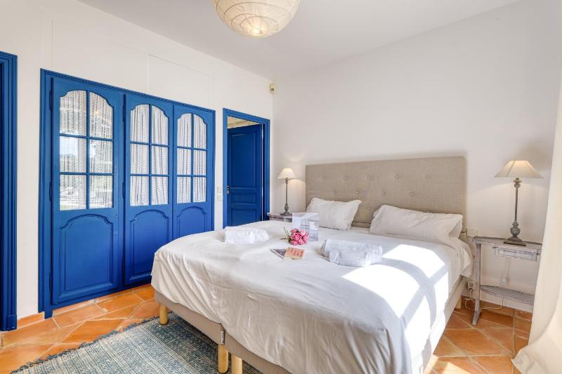 Villa Tortue - Private Pool & Sea View - Happy Rentals - image 13