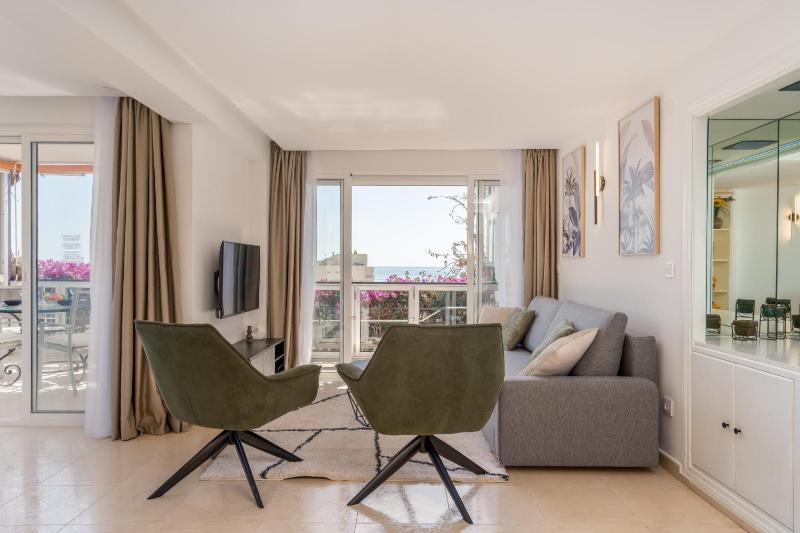 Perfect Terrace Amazing views Great Location - image 31