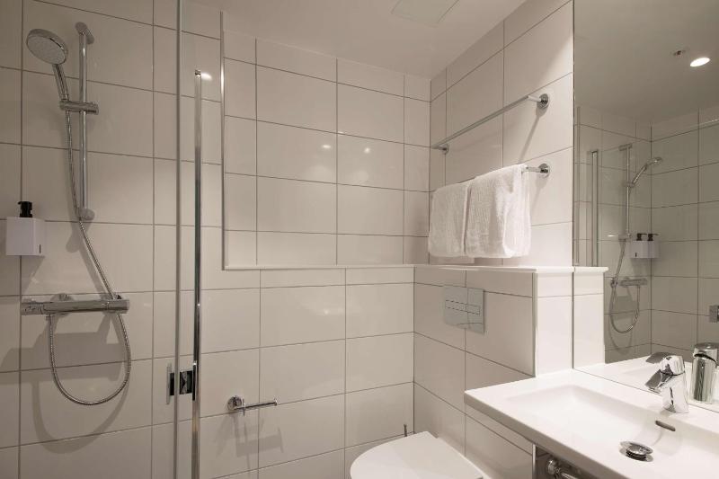 Standard Family Room image 3