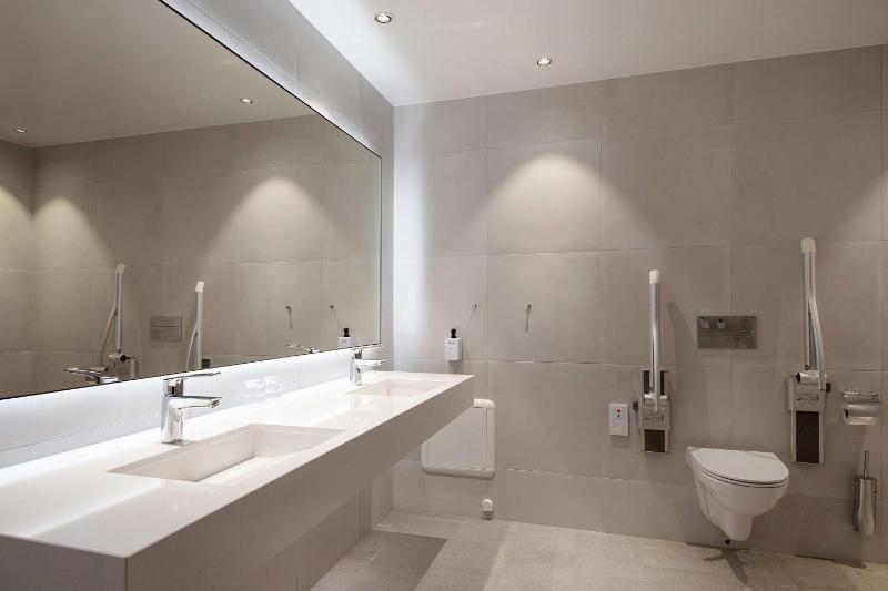 Standard Family Room image 4