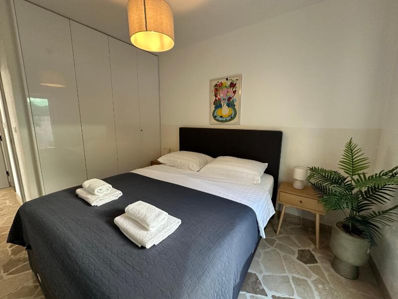 Hvar Dream View Penthouse with Hot Tub - image 28
