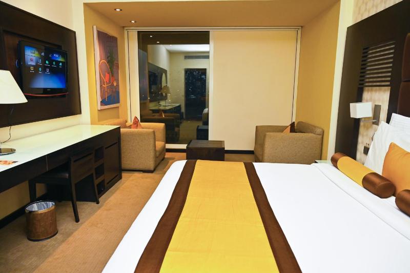 Junior Suite image 2