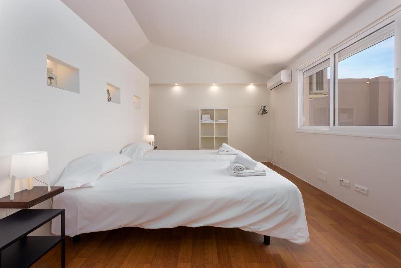 2247-Duplex Penthouse 3 bedrooms with 2 terraces - image 37
