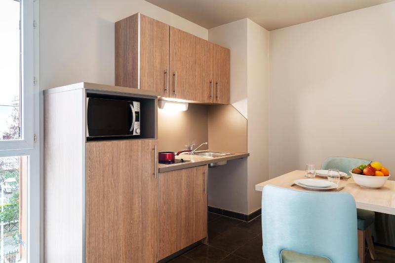 One-Bedroom Apartment (4 Adults) image 2