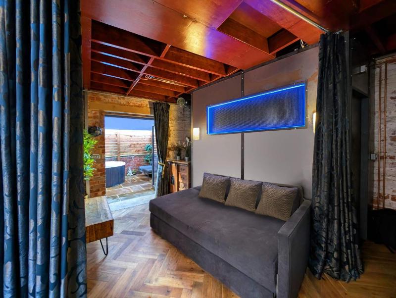 Blayds Yard - image 38