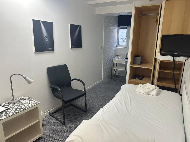 Single Room image 1