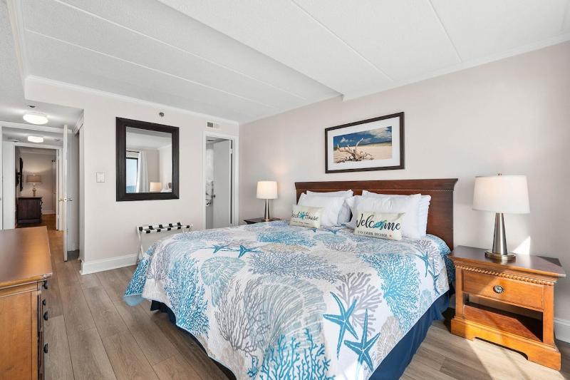 Marigot Beach 511 - Beachfront Paradise - image 12