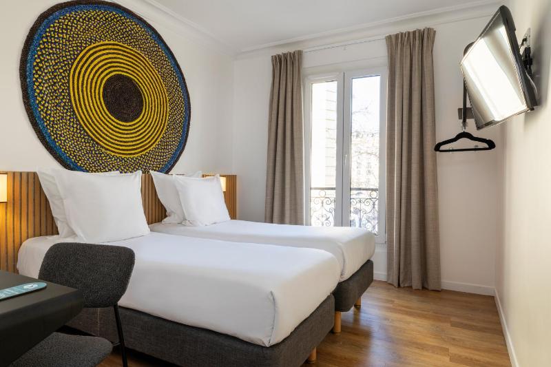 Twin Room image 1