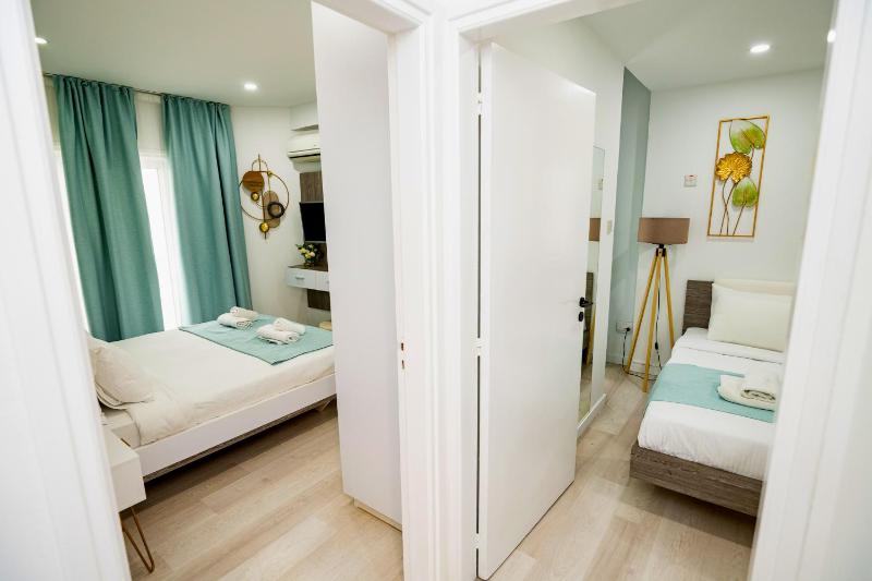 Lazuli Sea View Beachfront Ap 21 - image 14