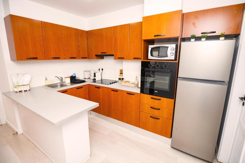 Lazuli Sea View Beachfront Ap 21 - image 6