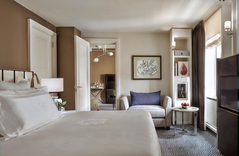 Superior Suite image 3