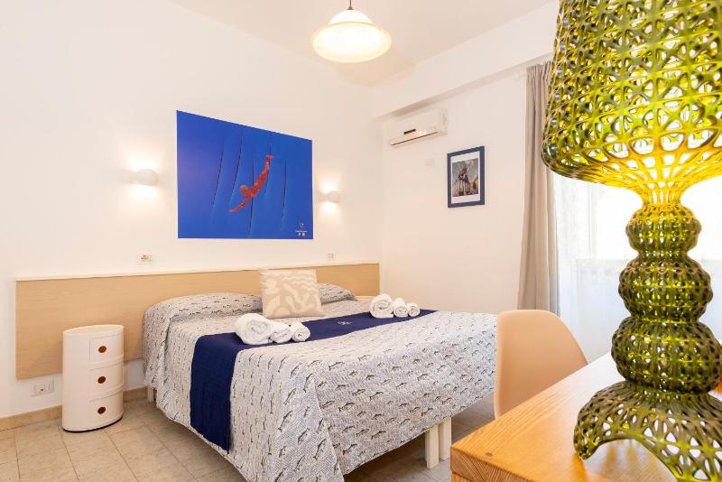 Double Room image 1