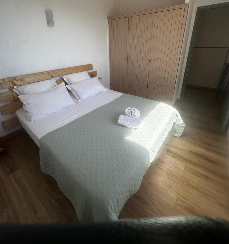 Three-Bedroom Villa image 1