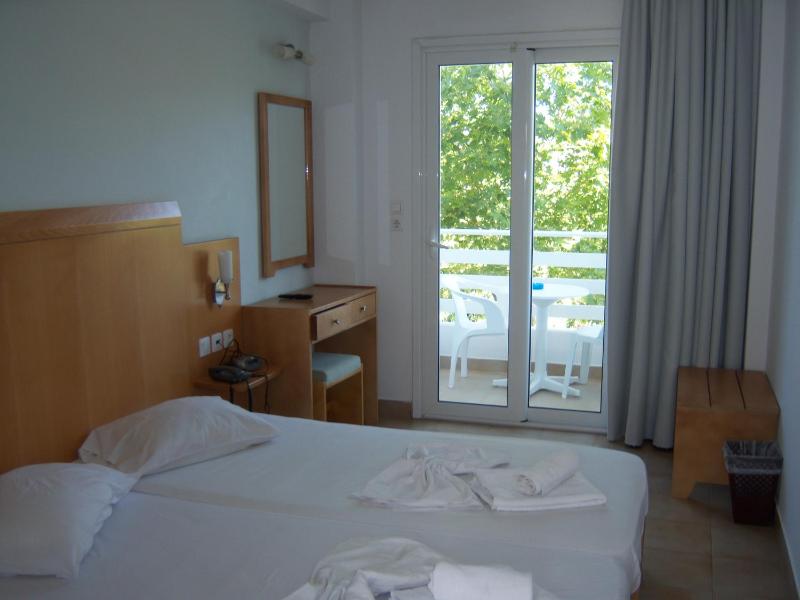 Comfort Twin Room image 1