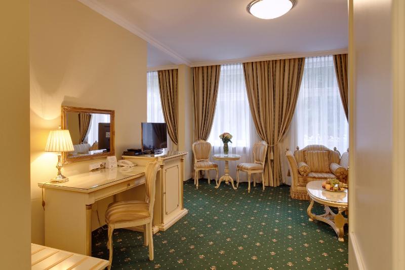 Hotel Saint Petersburg - image 40