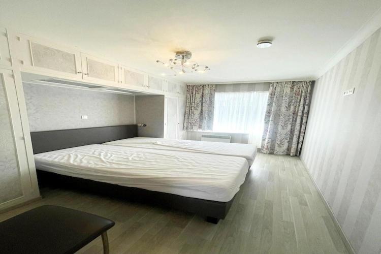 Apartment in Nieuwpoort with Sea Views - image 16