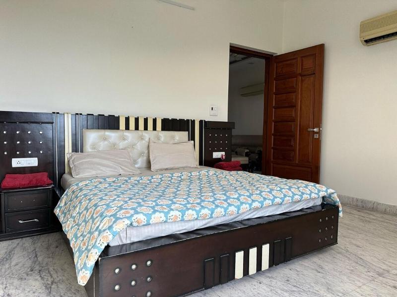 Nova Villa with Patio Escape - image 11