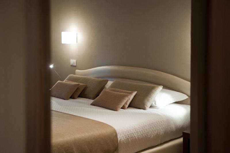 Junior Suite image 3