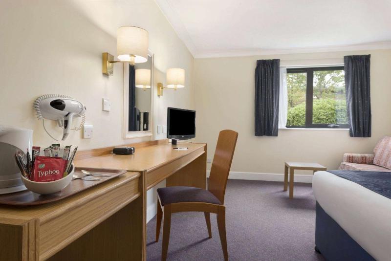 Double Room with Sofa Bed and Pull-out Bed image 1