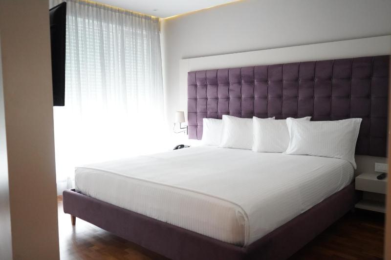 Junior Suite with Sea View image 3