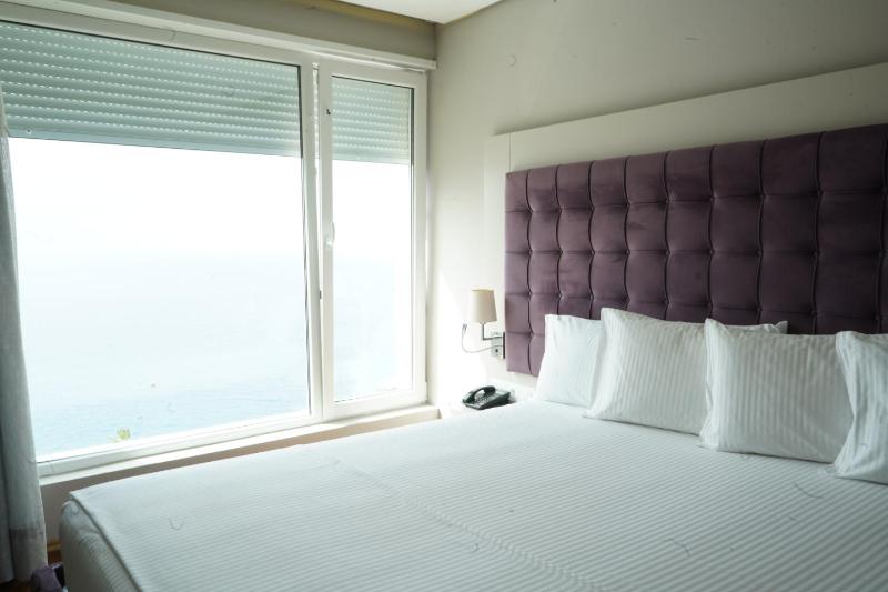 Junior Suite with Sea View image 1