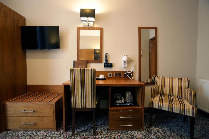 Double Room image 2