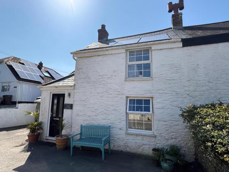 Blacksmiths Cottage - image 1