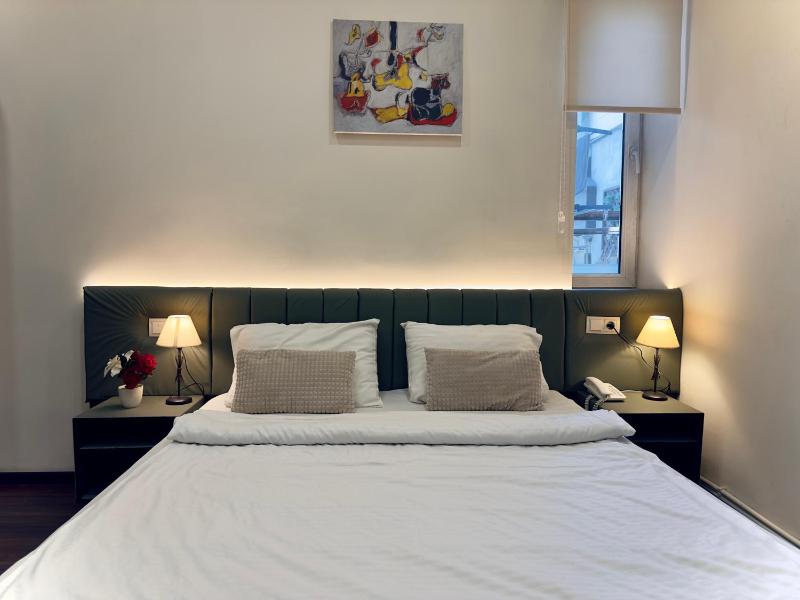 Double or Twin Room image 4