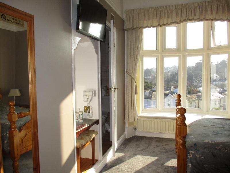 Ashwood Grange - image 4