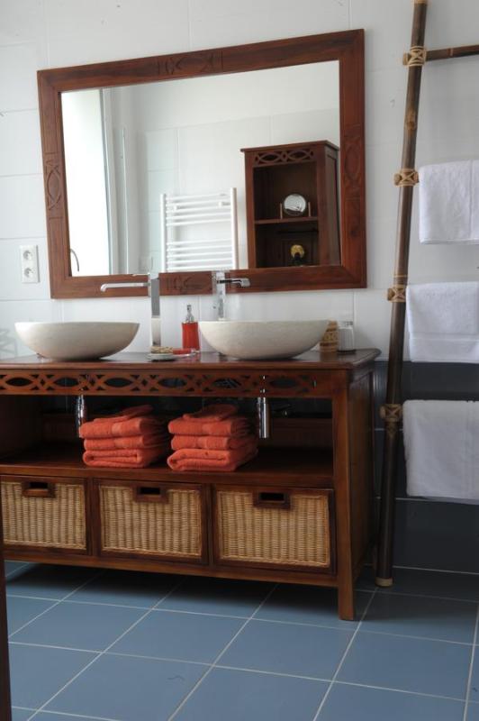 Deluxe Double Room with Shower image 4