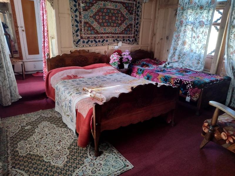 Houseboat Shamshad - image 9