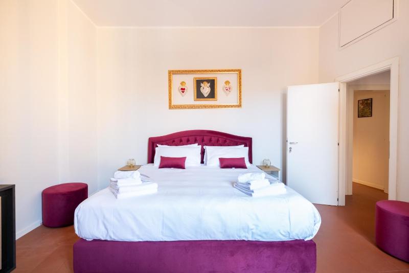 Aldrovandi suite and rooms with private garden - image 1