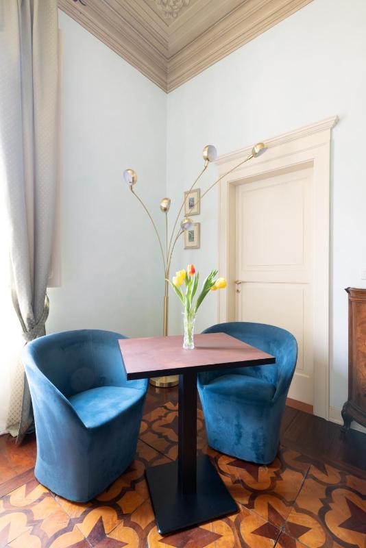 Aldrovandi suite and rooms with private garden - image 7