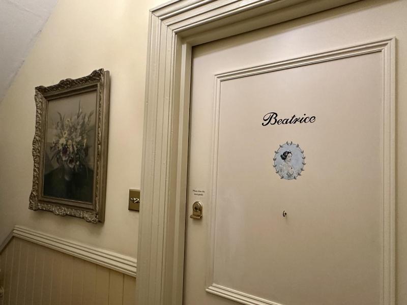 Double Room with Private Bathroom image 2