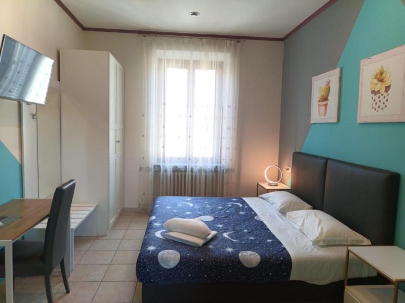 Double or Twin Room with Garden View image 1