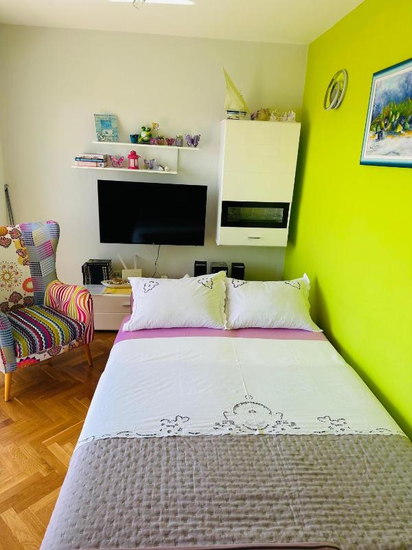 Family Apartment Green with a sea view and a free parking - image 15