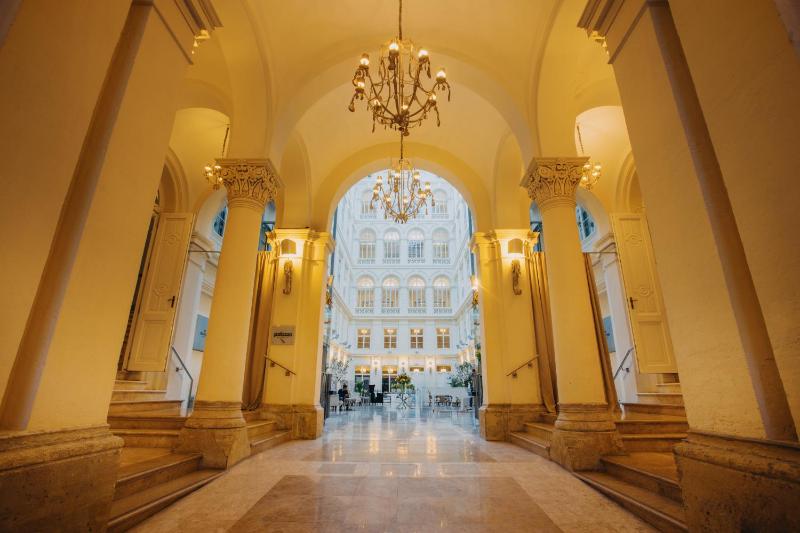Grand Palace Brno - Small Luxury Hotels of the World - image 31