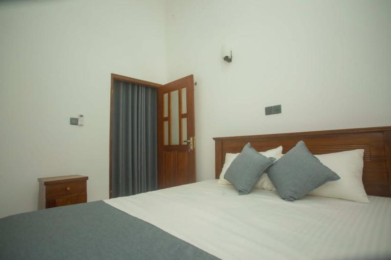 HM Green Palace - image 47