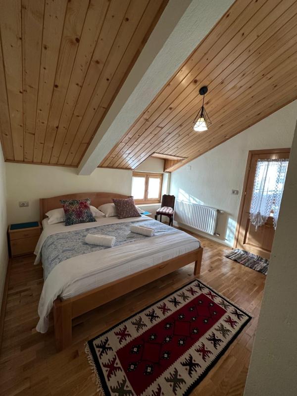 Standard Double Room image 4
